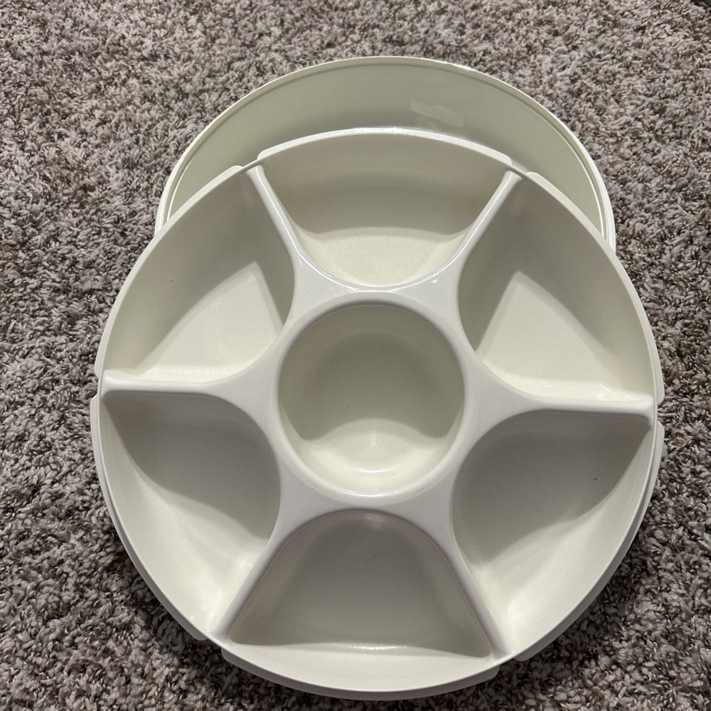 VTG TUPPERWARE DIVIDED VEGETABLE SERVER 1665-3 & Bottom Bowl 1666-1